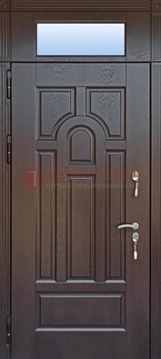 Железная дверь с фрамугой в коричневом цвете ДФГ-22 в Сергиевом Посаде