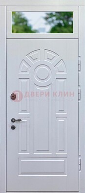 Белая входная дверь со стеклом и верхней фрамугой ДФГ-3 в Сергиевом Посаде