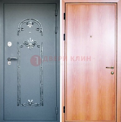 Железная дверь с ковкой ламинат внутри ДК-11 в квартиру в Сергиевом Посаде