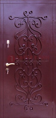 Бордовая металлическая дверь с ковкой ДК-21 в кирпичный дом в Сергиевом Посаде