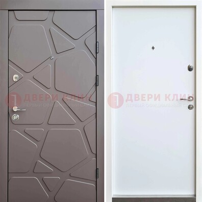 Черная входная дверь с филенчатой МДФ ДМ-216 в Сергиевом Посаде