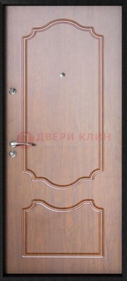 Светлая железная дверь с МДФ ДМ-87 в дом из бруса в Сергиевом Посаде