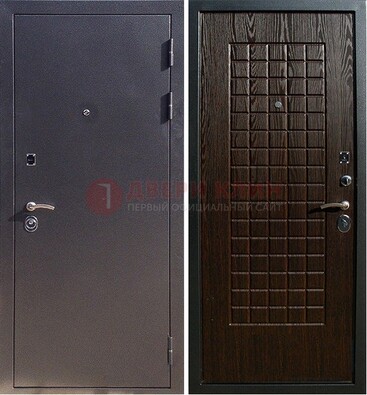 Серая металлическая дверь с порошковым напылением ДП-153 в Волжском