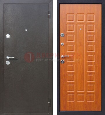 Коричневая стальная дверь с порошковым напылением ДП-202 в Мурманске