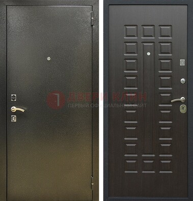 Темно-серая железная дверь с порошковым покрытием и МДФ Венге ДП-287 в Чебоксарах