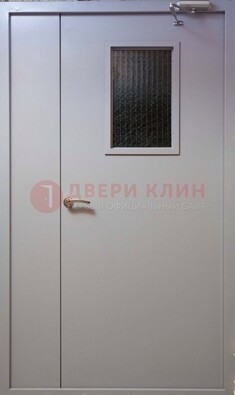 Белая железная подъездная дверь ДПД-4 в Сергиевом Посаде