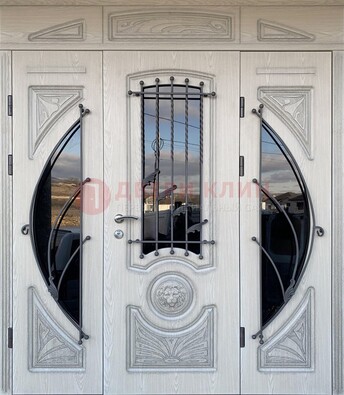 Большая парадная дверь Винорит со стеклом и ковкой ДПР-108 в Сергиевом Посаде