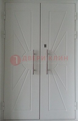 Внутренняя парадная дверь с фигурными элементами ДПР-14 в Сергиевом Посаде