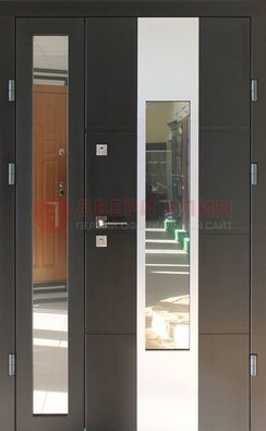 Темная полуторная стальная дверь со стеклом ДС-10 в Сергиевом Посаде