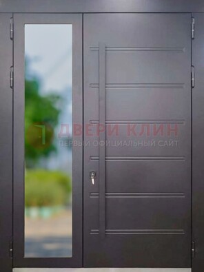 Чёрная двухстворчатая металлическая дверь со стеклом ДС-60 в Сергиевом Посаде