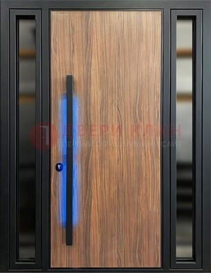 Коричневая металлическая дверь со стеклом ДС-69 в Сергиевом Посаде