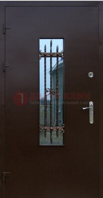 Надежная металлическая дверь со стеклом и ковкой ДСК-47 в Сергиевом Посаде