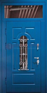Синяя железная филенчатая дверь со стеклом и ковкой ДСК-97 в Сергиевом Посаде
