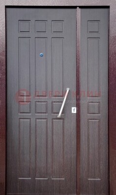 Коричневая тамбурная дверь ДТМ-30 в Сергиевом Посаде
