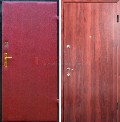 Красная входная дверь с винилискожей ДВ-30 в Сергиевом Посаде