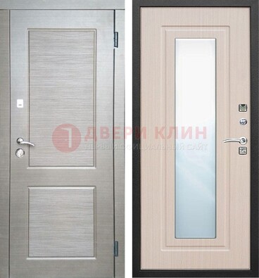 Светлая металлическая филенчатая дверь и МДФ Белый дуб с зеркалом ДЗ-104 в Сергиевом Посаде