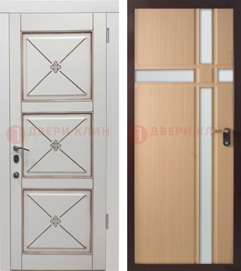 Коричневая уличная дверь с виноритом и МДФ Белый дуб с зеркалом ДЗ-94 в Сергиевом Посаде