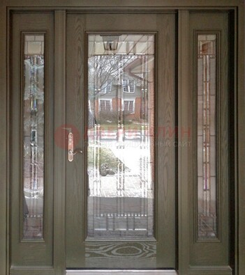 Коричневая стальная дверь с массивом дуба с витражом ВЖ-16 в Сергиевом Посаде