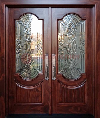 Классическая железная дверь с массивом дуба для входа ВЖ-23 в Сергиевом Посаде